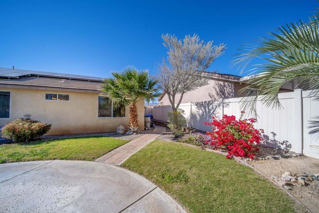 11788 Mountain Hawk Lane, Desert Hot Springs, CA 92240