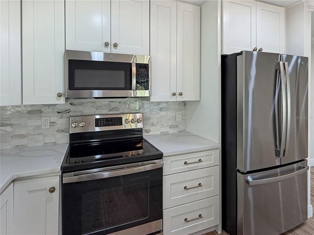 114 MAYFAIR COURT, Sanford, FL 32771