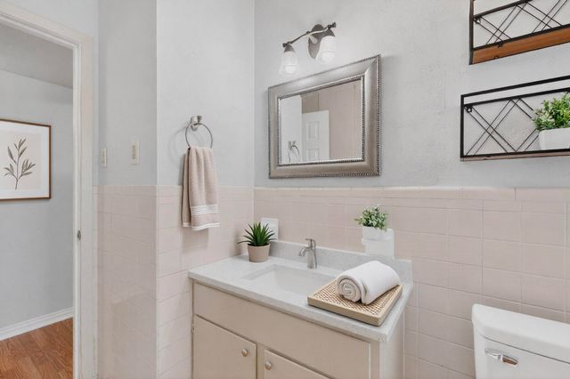 1900 Mimosa Drive, Arlington, TX 76012