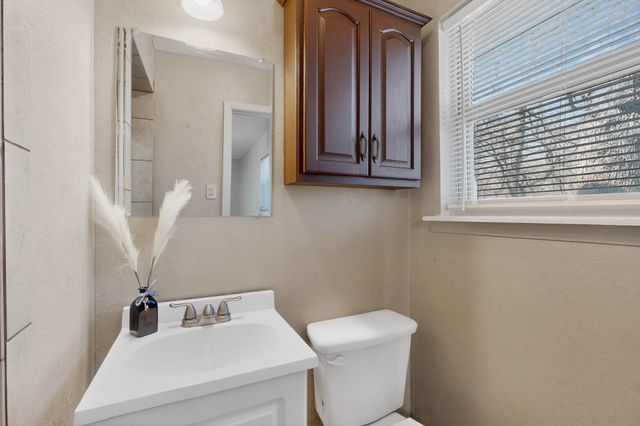 1900 Mimosa Drive, Arlington, TX 76012