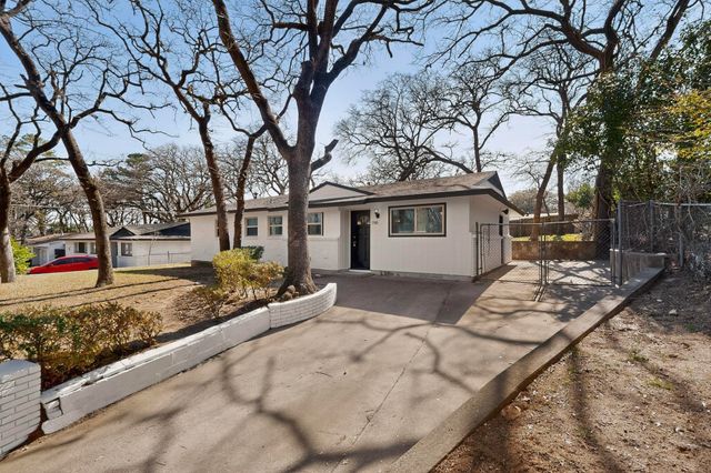 1900 Mimosa Drive, Arlington, TX 76012