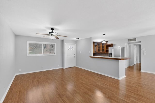 1900 Mimosa Drive, Arlington, TX 76012