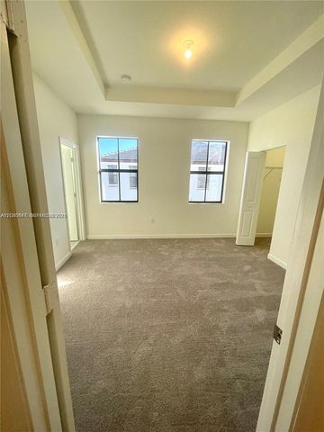 3338 W 112th St, Hialeah, FL 33018