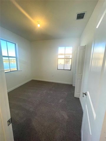 3338 W 112th St, Hialeah, FL 33018