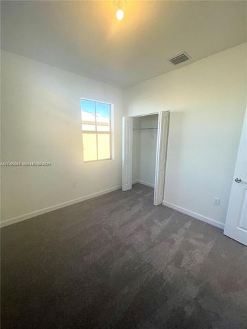 3338 W 112th St, Hialeah, FL 33018