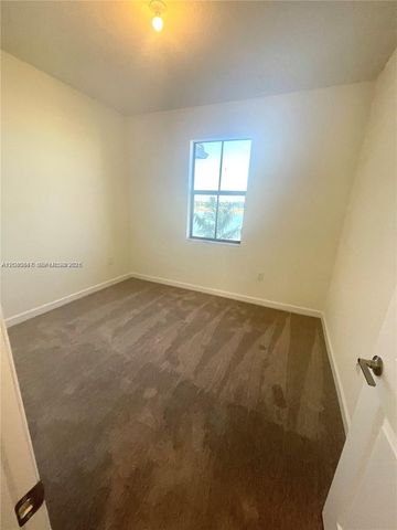 3338 W 112th St, Hialeah, FL 33018