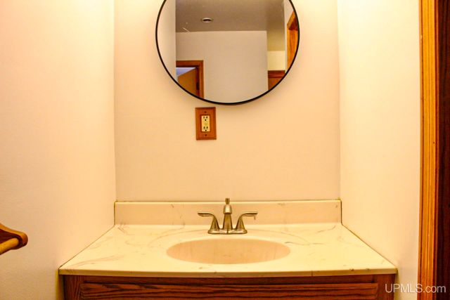 42936 Superior Road, Houghton, MI 49931