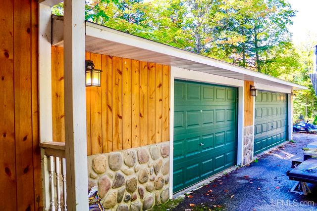 42936 Superior Road, Houghton, MI 49931