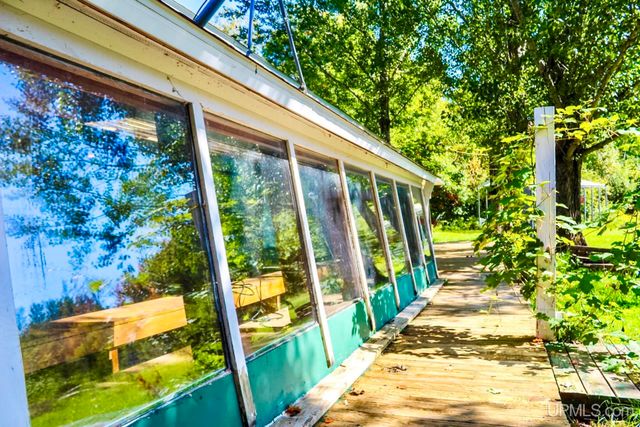 42936 Superior Road, Houghton, MI 49931