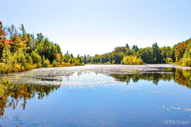 42936 Superior Road, Houghton, MI 49931