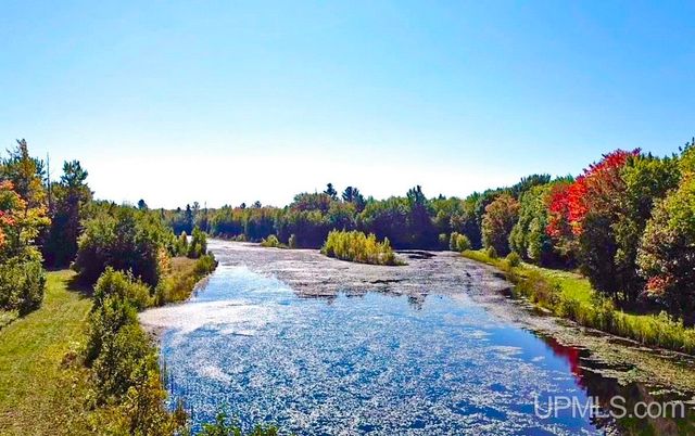 42936 Superior Road, Houghton, MI 49931
