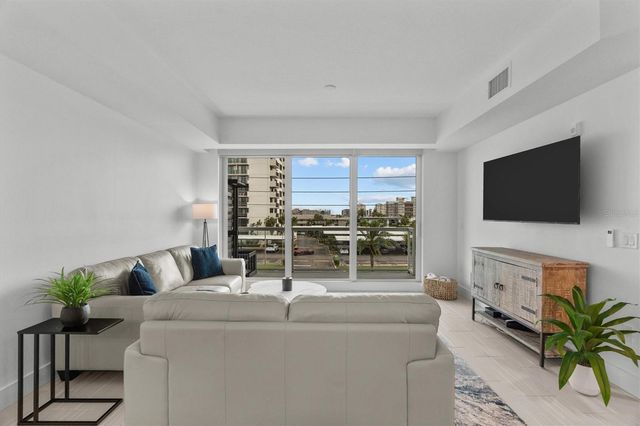 415 ISLAND WAY 311, Clearwater Beach, FL 33767