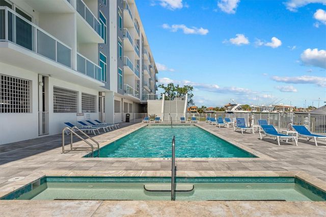 415 ISLAND WAY 311, Clearwater Beach, FL 33767