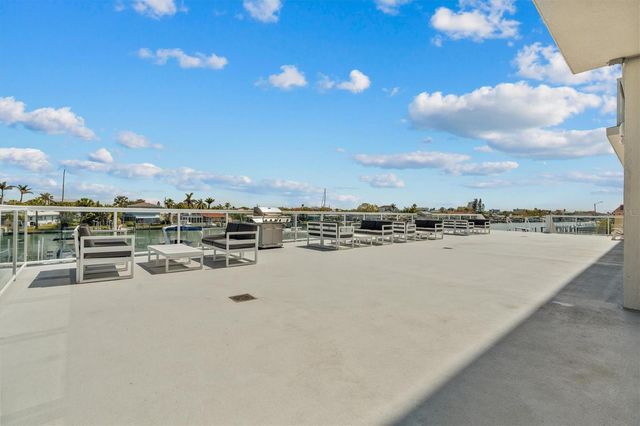 415 ISLAND WAY 311, Clearwater Beach, FL 33767