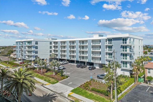 415 ISLAND WAY 311, Clearwater Beach, FL 33767