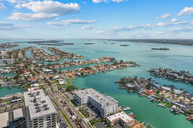 415 ISLAND WAY 311, Clearwater Beach, FL 33767