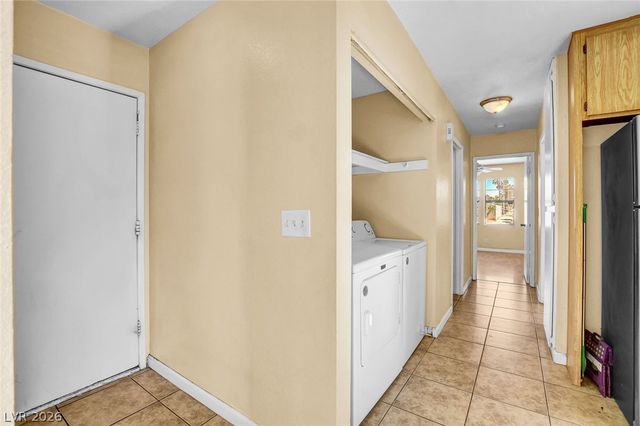 6872 Arroyo Avenue, Las Vegas, NV 89103