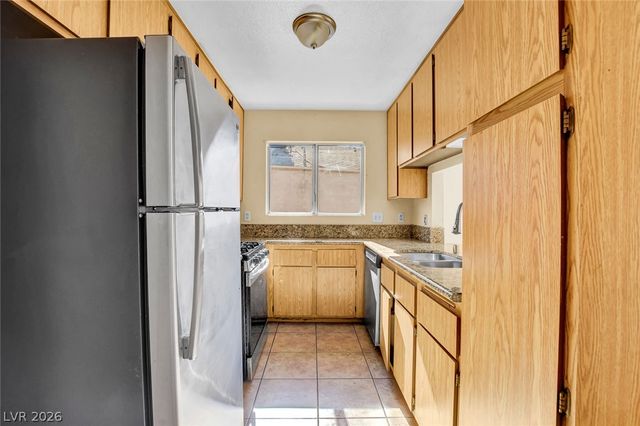 6872 Arroyo Avenue, Las Vegas, NV 89103