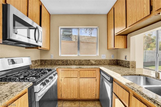 6872 Arroyo Avenue, Las Vegas, NV 89103