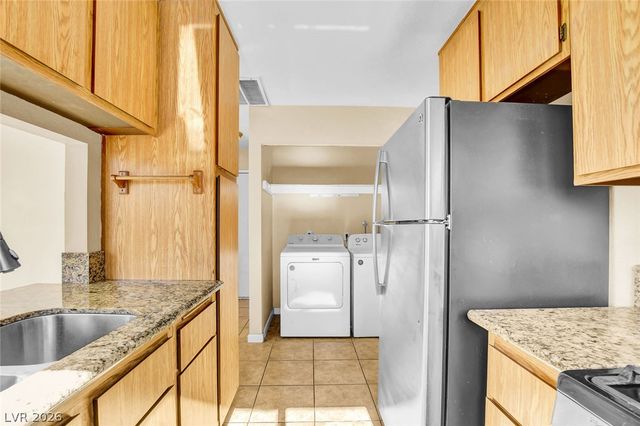 6872 Arroyo Avenue, Las Vegas, NV 89103