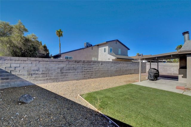 6872 Arroyo Avenue, Las Vegas, NV 89103
