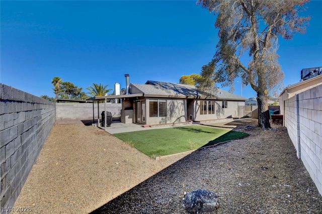 6872 Arroyo Avenue, Las Vegas, NV 89103