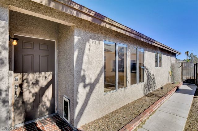 6872 Arroyo Avenue, Las Vegas, NV 89103