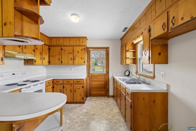 653 CELT RD, Stanardsville, VA 22973