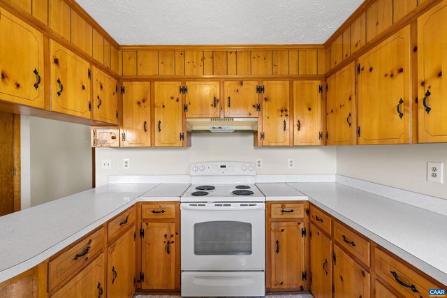 653 CELT RD, Stanardsville, VA 22973