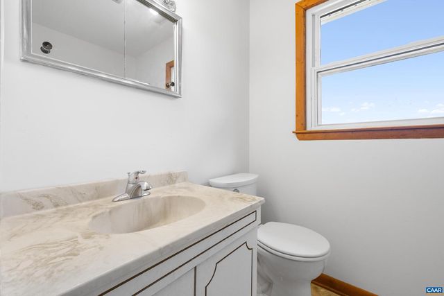 653 CELT RD, Stanardsville, VA 22973