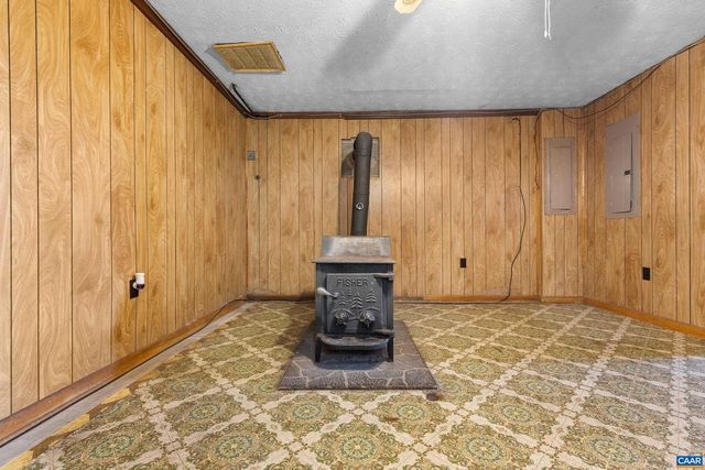 653 CELT RD, Stanardsville, VA 22973