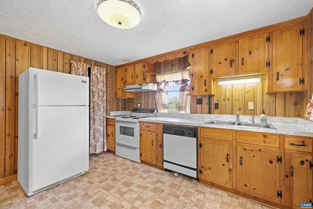 653 CELT RD, Stanardsville, VA 22973