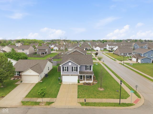184 Thistlewood Drive, Greenfield, IN 46140