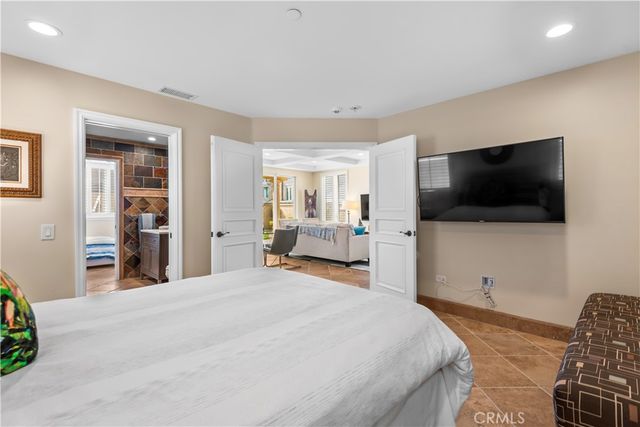 1000 MANDALAY BEACH Road, Oxnard, CA 93035
