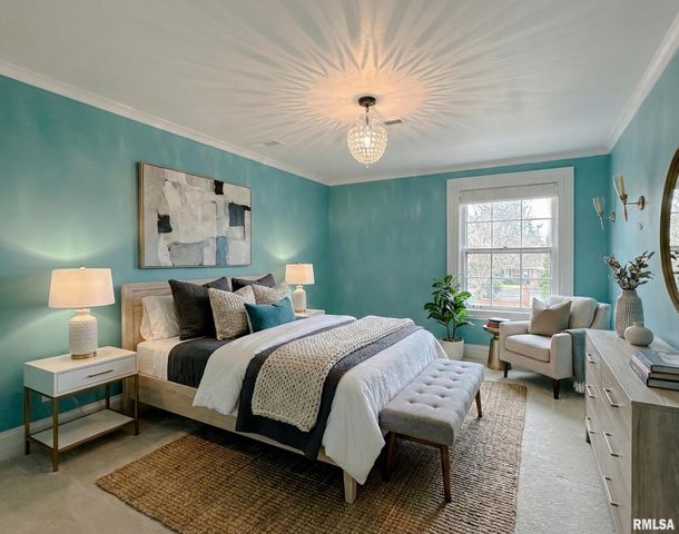 62 REDWOOD Circle, Canton, IL 61520