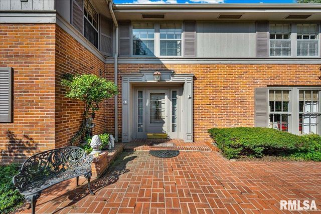 62 REDWOOD Circle, Canton, IL 61520