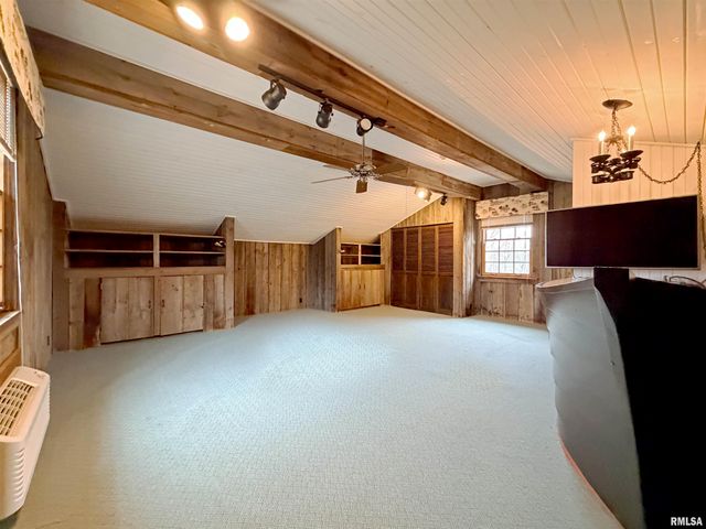 62 REDWOOD Circle, Canton, IL 61520