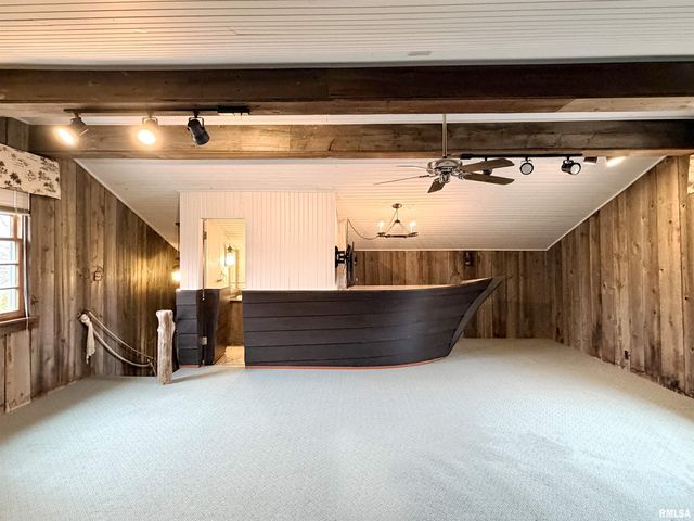 62 REDWOOD Circle, Canton, IL 61520