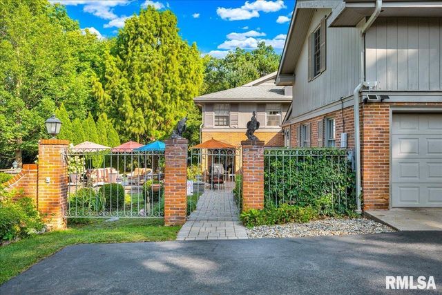 62 REDWOOD Circle, Canton, IL 61520