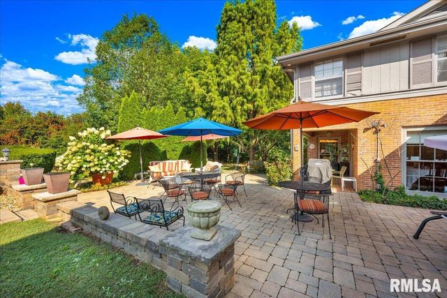 62 REDWOOD Circle, Canton, IL 61520