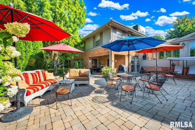 62 REDWOOD Circle, Canton, IL 61520