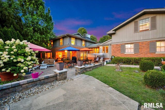 62 REDWOOD Circle, Canton, IL 61520