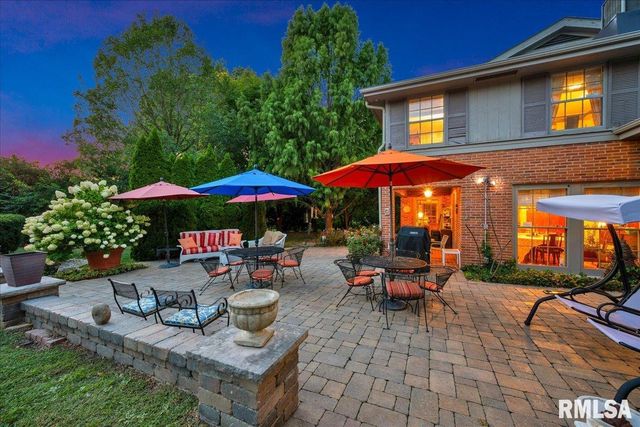 62 REDWOOD Circle, Canton, IL 61520