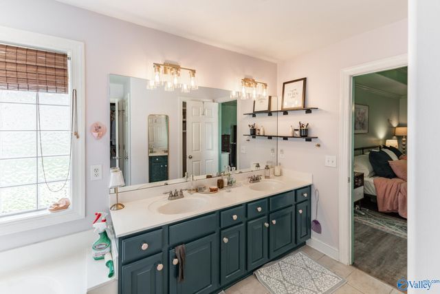 2406 Little Cove Road, Owens Cross Roads, AL 35763