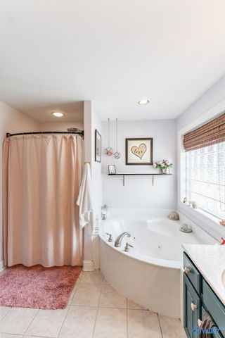 2406 Little Cove Road, Owens Cross Roads, AL 35763