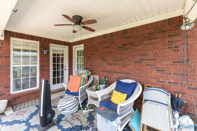 2406 Little Cove Road, Owens Cross Roads, AL 35763