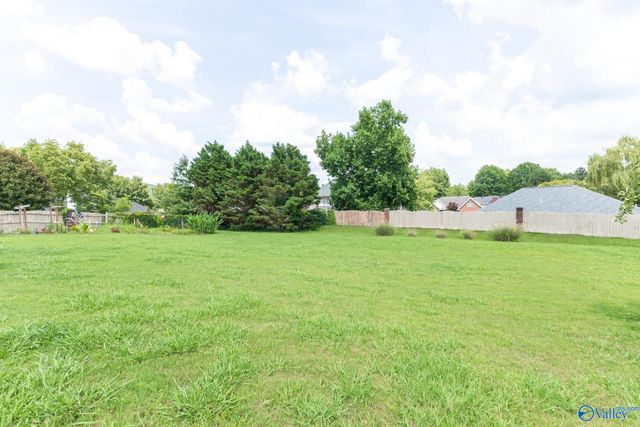 2406 Little Cove Road, Owens Cross Roads, AL 35763