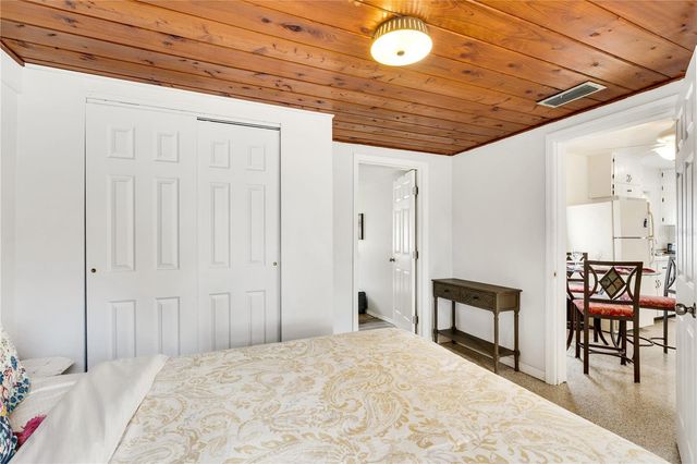 2830 SIESTA DRIVE, Venice, FL 34293