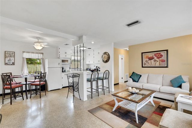 2830 SIESTA DRIVE, Venice, FL 34293