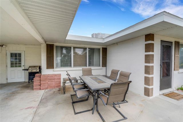 2830 SIESTA DRIVE, Venice, FL 34293